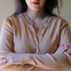 Knitted 2-piece camel cardigan and sleeveless top